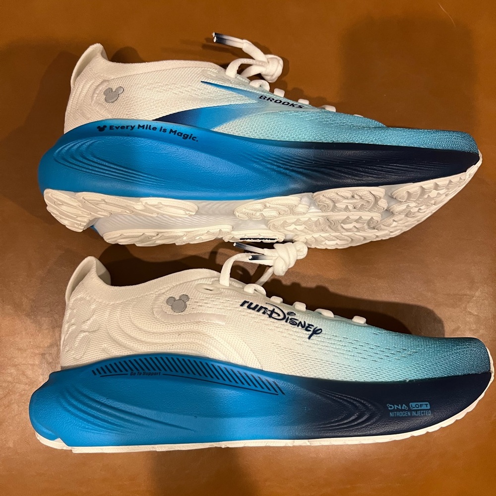 Brooks RunDisney Mickey Mouse Adrenaline GTS 25! - Picture 6 of 8